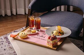 Lotte Hotel World
