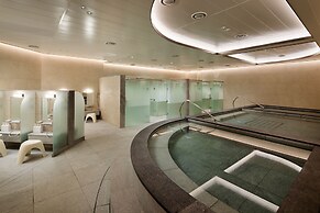 Lotte Hotel World