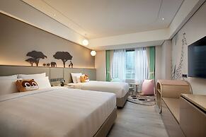 Lotte Hotel World