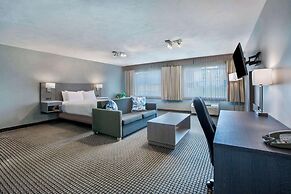 Days Inn & Suites by Wyndham Moncton