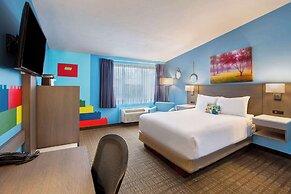 Days Inn & Suites by Wyndham Moncton