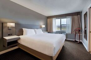 Days Inn & Suites by Wyndham Moncton