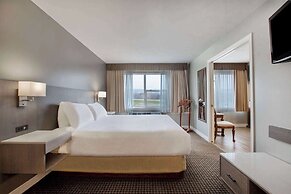 Days Inn & Suites by Wyndham Moncton