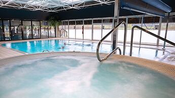 Waterton Park Hotel