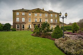 Waterton Park Hotel