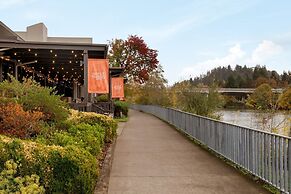 Valley River Inn