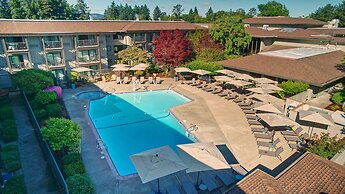 Valley River Inn