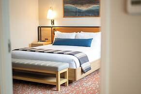 Valley River Inn