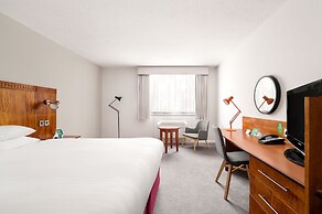 Holiday Inn Northampton by IHG