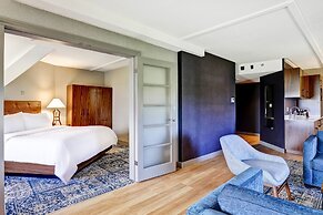 Four Points by Sheraton St. Catharines Niagara Suites