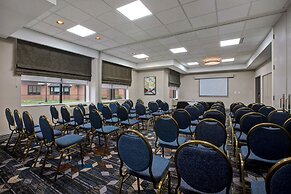 Four Points by Sheraton St. Catharines Niagara Suites