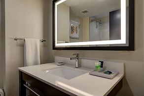 Four Points by Sheraton St. Catharines Niagara Suites