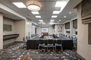 Four Points by Sheraton St. Catharines Niagara Suites