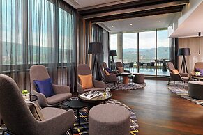 Sheraton Grand Tbilisi Metechi Palace