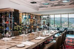 Sheraton Grand Tbilisi Metechi Palace