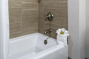 DoubleTree by Hilton Burlington Vermont