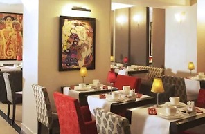 Hotel Eiffel Seine