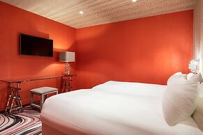 Apollo Hotel Amsterdam, a Tribute Portfolio Hotel