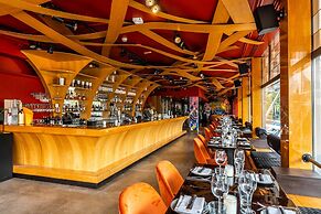 Apollo Hotel Amsterdam, a Tribute Portfolio Hotel