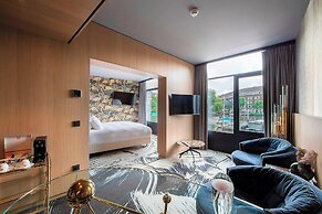 Apollo Hotel Amsterdam, a Tribute Portfolio Hotel