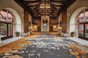 Hilton Phoenix Resort at the Peak