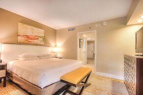 Hilton Phoenix Resort at the Peak