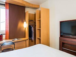 ibis Paris Pont De Suresnes