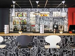 ibis Paris Pont De Suresnes