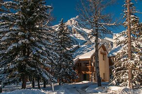Banff Rocky Mountain Resort