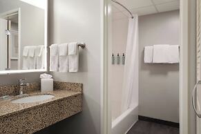 Courtyard by Marriott La Crosse