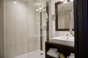 Golden Tulip Roissy Saint Witz