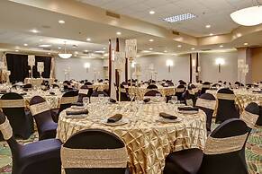 Holiday Inn & Suites Windsor Ambassador Bridge by IHG