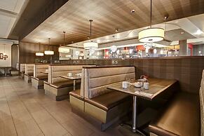 Holiday Inn & Suites Windsor Ambassador Bridge by IHG