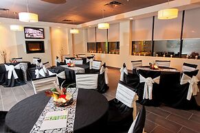 Holiday Inn & Suites Windsor Ambassador Bridge by IHG