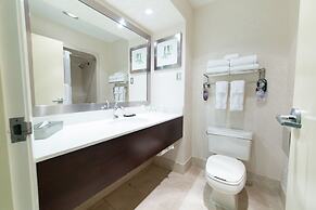 Holiday Inn & Suites Windsor Ambassador Bridge by IHG