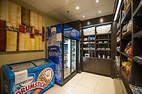 Cambridge Suites Hotel