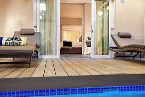 First Group Riviera Suites