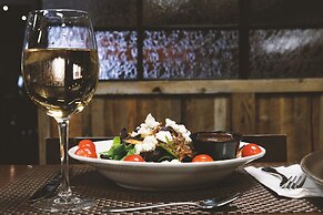Four Points by Sheraton Edmundston Hotel & Conference Center