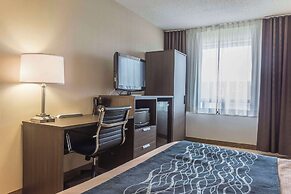 Comfort Inn Levis