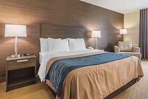 Comfort Inn Levis