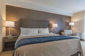Comfort Inn Levis
