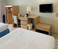 Econo Lodge Airport