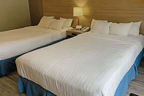 Econo Lodge Airport