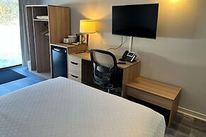 Econo Lodge Airport