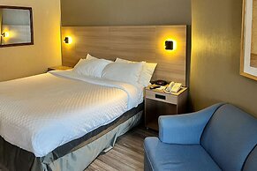 Econo Lodge Airport