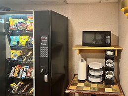 Econo Lodge Airport