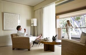 Four Seasons Resort Lanai