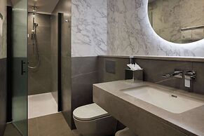 DoubleTree by Hilton London Victoria