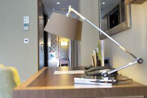 DoubleTree by Hilton London Victoria