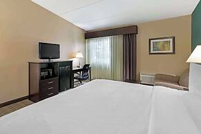 Best Western Plus Plattsburgh